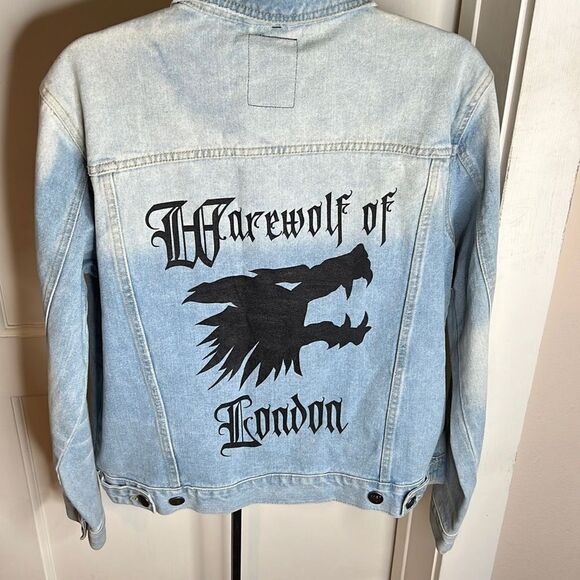 November Reine Women's Warewolf Graphic Blue Demin Jacket Casual Size Medium NWT - Picture 1 of 5